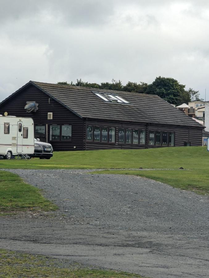 Holiday home Loch's Heaven 67 *